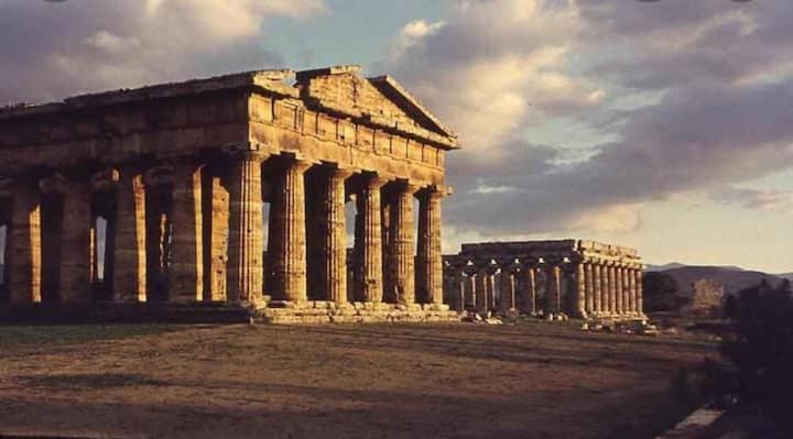 Casa Vacanze Mare Di Paestum Lägenhet Exteriör bild