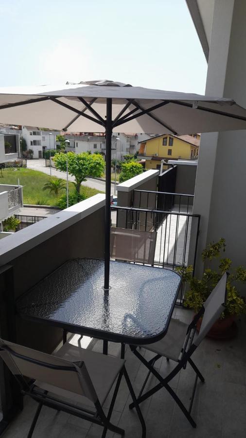 Casa Vacanze Mare Di Paestum Lägenhet Exteriör bild